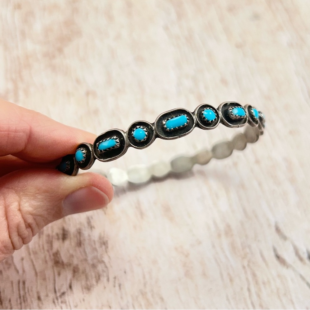 Vintage Turquoise and Silver Zuni Bangle Bracelet - Picture 3 of 4